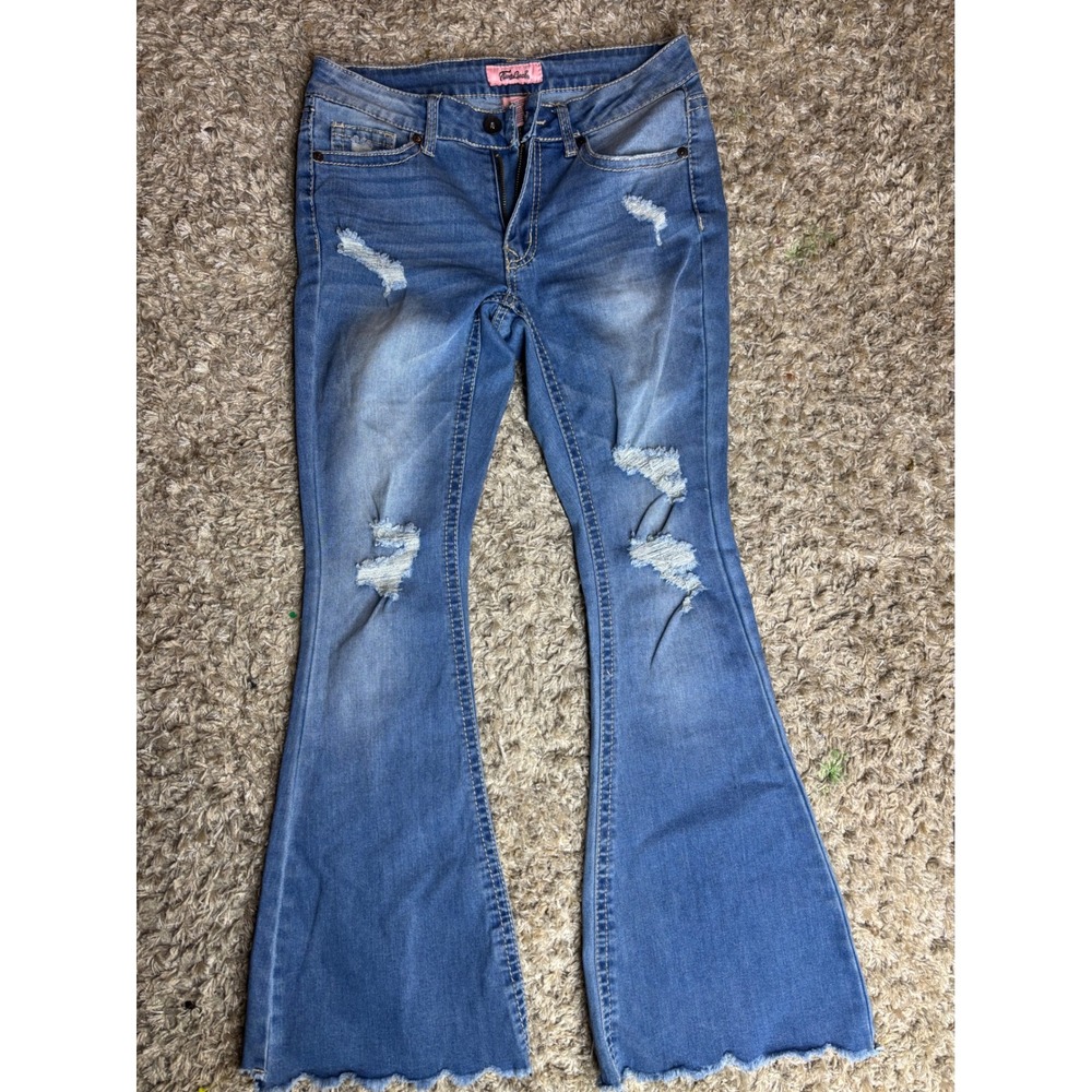 True Luck Womens Distressed Flare Jeans Medium Wash Scallop Raw Hem Size 7/8 - Picture 2 of 4